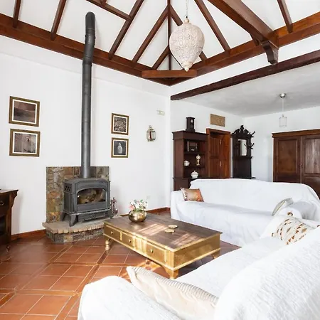 Вилла Casa La Rueda With Pool *