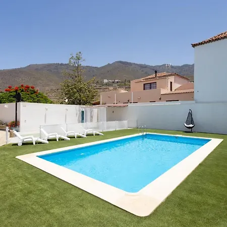 Casa La Rueda With Pool Costa Adeje (Tenerife)