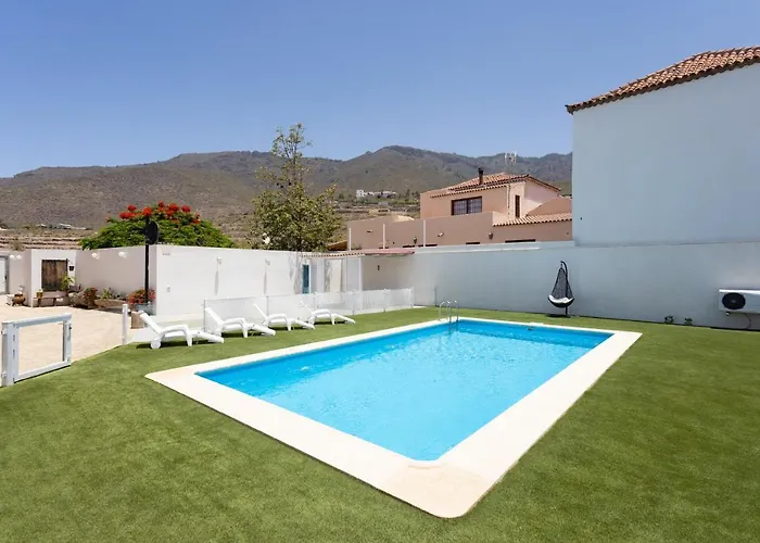 Casa La Rueda With Pool 阿德耶